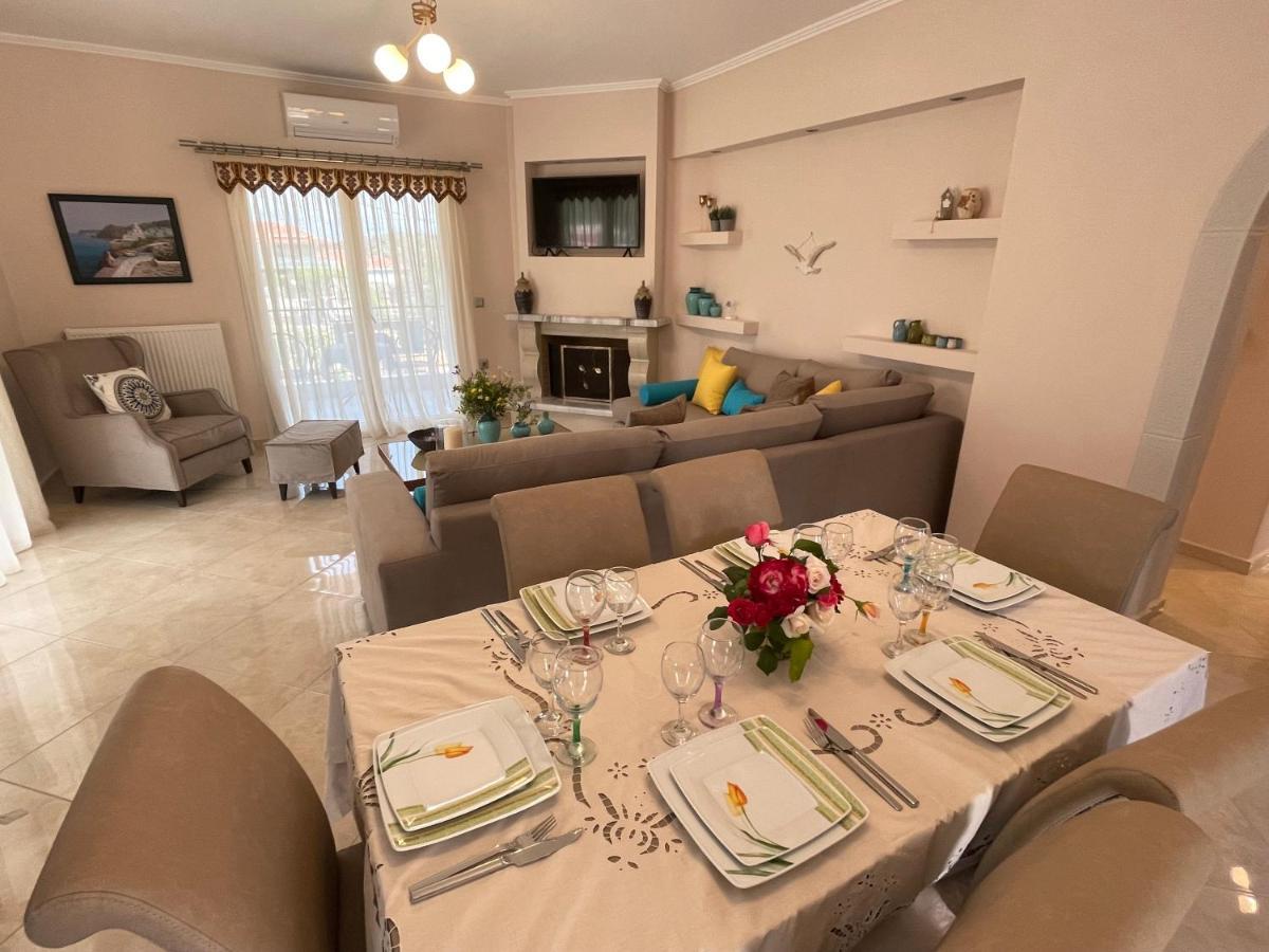 Panselinos Apartment *